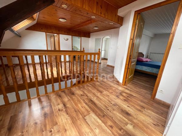 MAISON 4 CHAMBRES 3 GARAGES