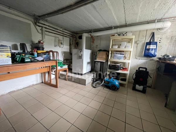 MAISON 4 CHAMBRES 3 GARAGES