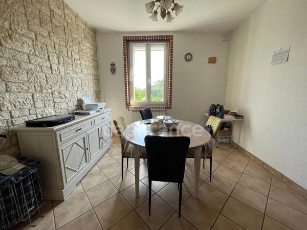 MAISON 4 CHAMBRES 3 GARAGES