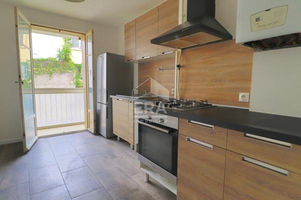 T2 50 m² lumineux traversant avec balcon et loggia  Marseille 10e Menpenti  Faibles charges