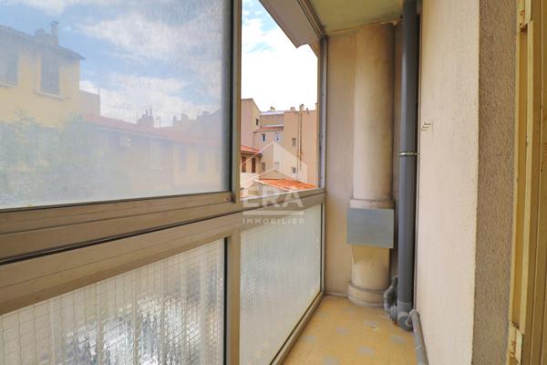 T2 50 m² lumineux traversant avec balcon et loggia  Marseille 10e Menpenti  Faibles charges