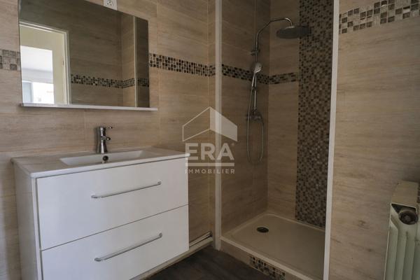 T2 50 m² lumineux traversant avec balcon et loggia  Marseille 10e Menpenti  Faibles charges