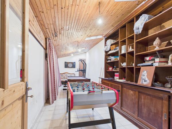 Toulon (83000) Toulon – Siblas Maison de caractère – 219 m² – Terrain 799 m² Vue dégagée et aperçu rade depuis les étages