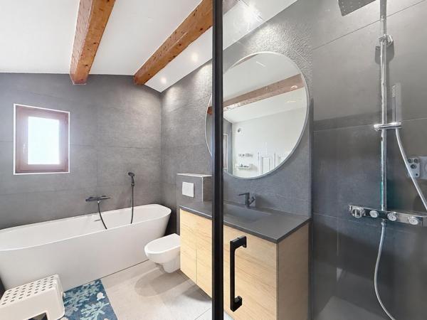 EXCLUSIVITÉ – Villa familiale avec piscine à proximité du Brusc et des plages