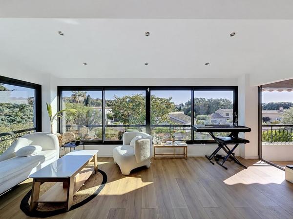 EXCLUSIVITÉ – Villa familiale avec piscine à proximité du Brusc et des plages