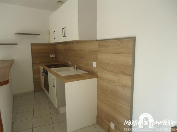 Vente Immeuble locatif - 6 logements loués - SEGONZAC Centre-ville