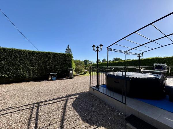 Vente                                                      Maison
                        
                     7 pièces                      149 m2                     à Sancerre