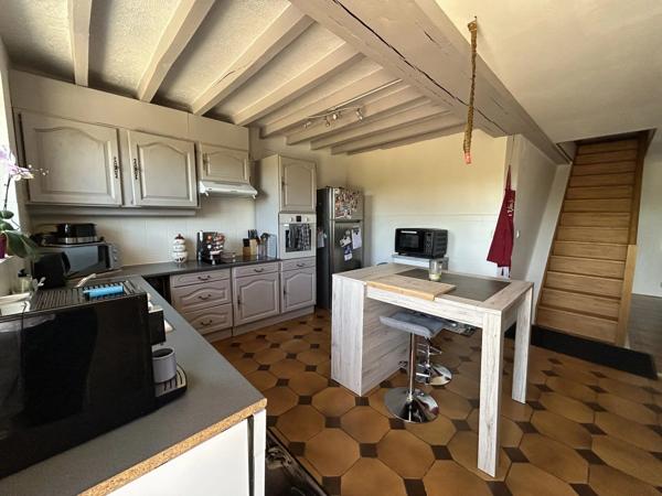 Vente                                                      Maison
                        
                     7 pièces                      149 m2                     à Sancerre