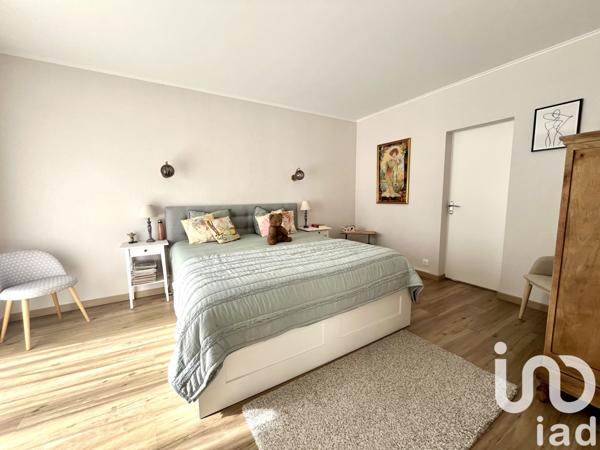 Maison à vendre 6 pièces 177 m² Montreuil-Juigné