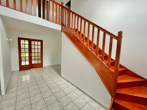 A LOUER - NANTES ST JOSEPH DE PORTERIE Maison 4 CHAMBRES + BUREAU de 166.93 m2