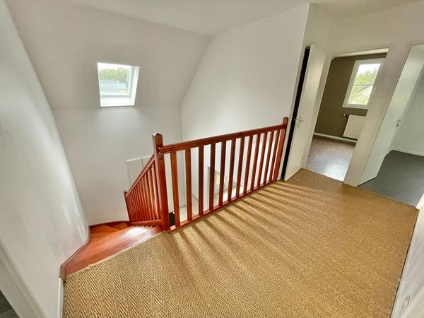 A LOUER - NANTES ST JOSEPH DE PORTERIE Maison 4 CHAMBRES + BUREAU de 166.93 m2