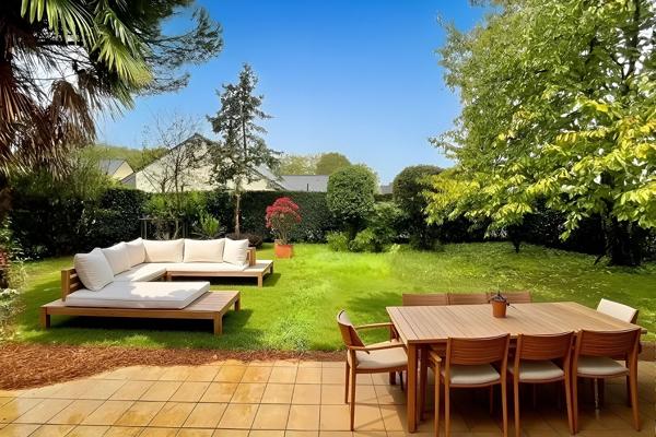A LOUER - NANTES ST JOSEPH DE PORTERIE Maison 4 CHAMBRES + BUREAU de 166.93 m2