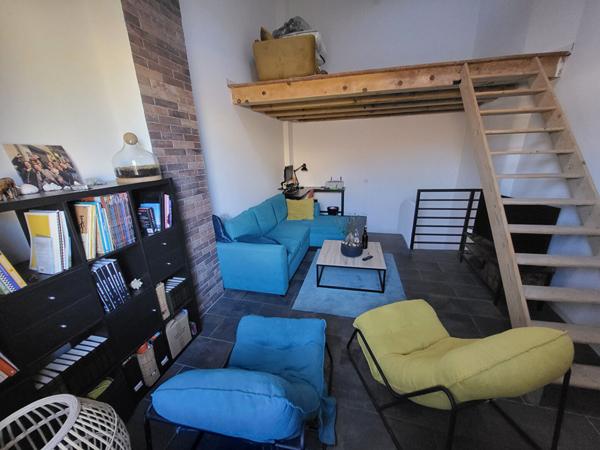 A VENDRE 83170 TOURVES MAISON DE VILLAGE T3/4 DE 130 M2 CAVE