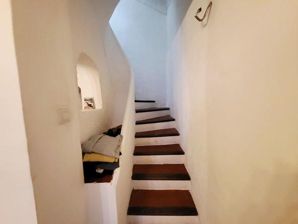 A VENDRE 83170 TOURVES MAISON DE VILLAGE T3/4 DE 130 M2 CAVE