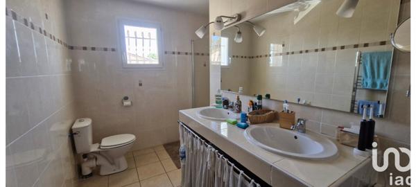 Maison à vendre 5 pièces 115 m² Aigues-Mortes