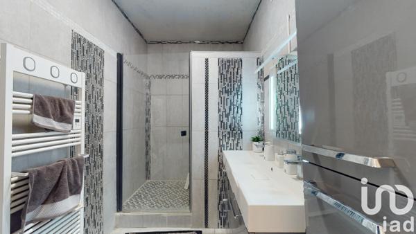 Appartement à vendre 4 pièces 103 m² Marseille 1