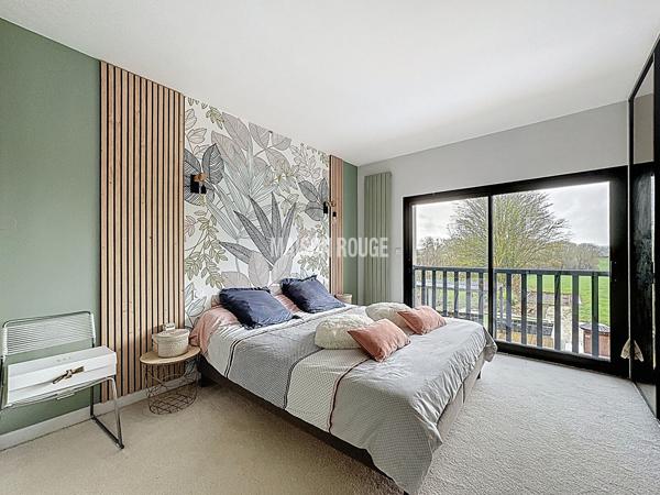 Propriété contemporaine avec piscine - vue sur la baie