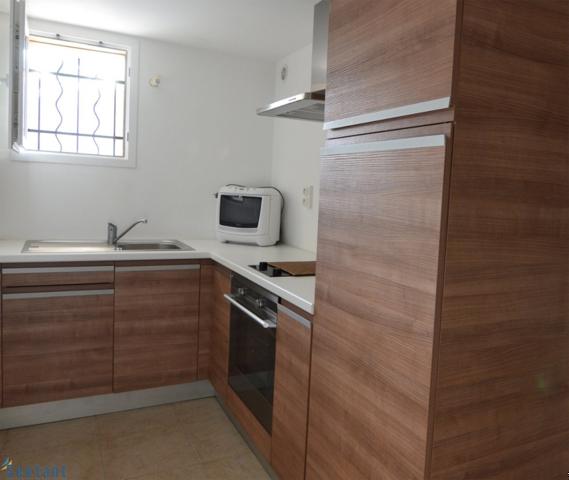 Au calme d'un charmant hameau, 15km des plages, villa 3 chambres avec piscine, vue et studio attenant