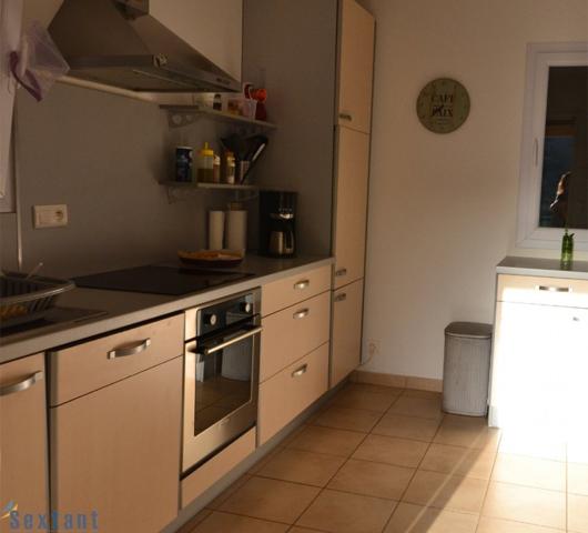 Au calme d'un charmant hameau, 15km des plages, villa 3 chambres avec piscine, vue et studio attenant