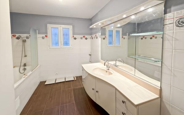 Maison à vendre    4 pièces • 116 m2 Sorges