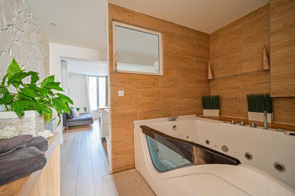 A  6  minutes de la Gare RER D  Maisons Alfort / Alfortville