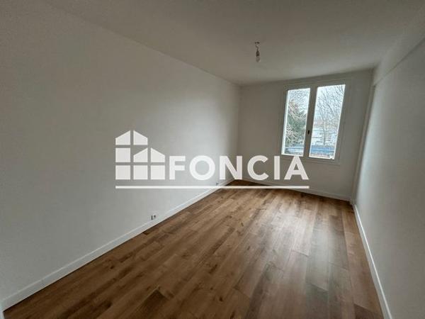 Location Appartement 3 pièces 55.9 m² - Noisy Le Grand 93160