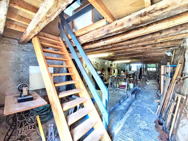 Grange à réhabiliter 265m² - PERRIGNIER (74)