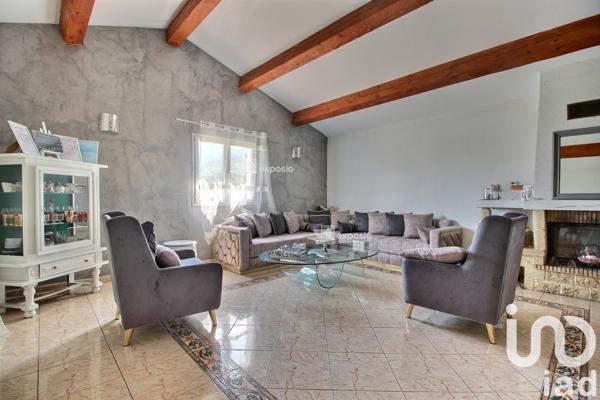 Maison à vendre 9 pièces 205 m² Roquevaire