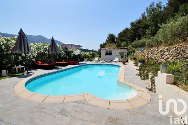 Maison à vendre 9 pièces 205 m² Roquevaire