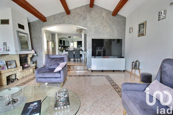 Maison à vendre 9 pièces 205 m² Roquevaire
