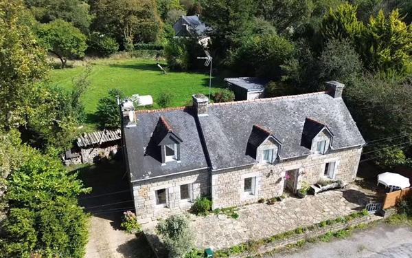 Maison à vendre    6 pièces •  Plouray