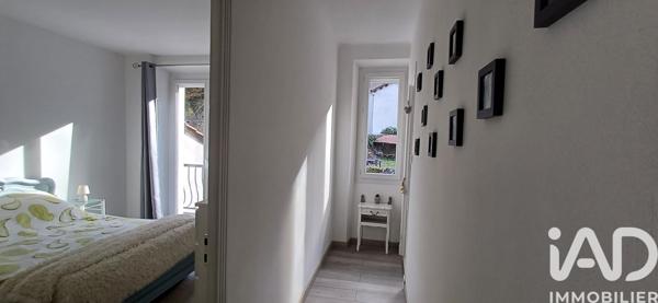 Maison à vendre 4 pièces 77 m² Mayres