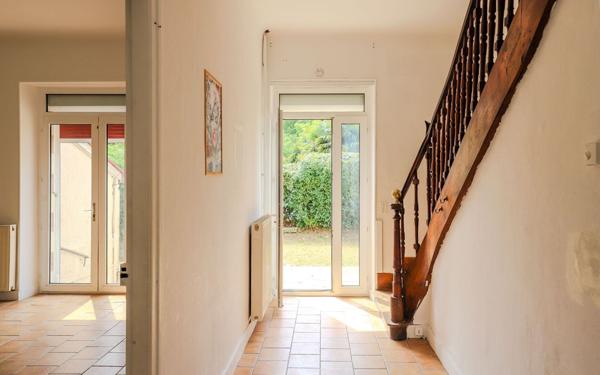 Maison à vendre    5 pièces • 168,09 m2 Saint-Martin-de-Seignanx