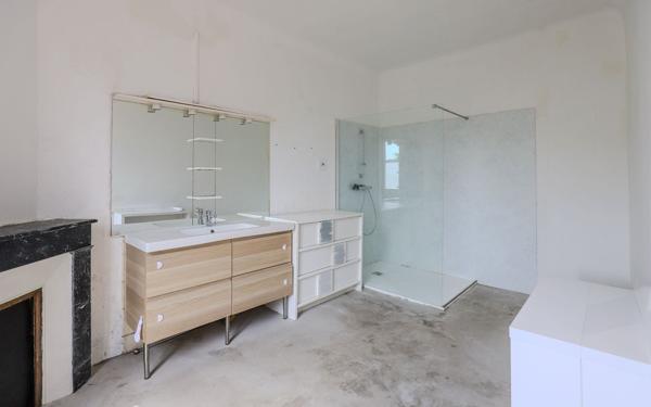 Maison à vendre    5 pièces • 168,09 m2 Saint-Martin-de-Seignanx