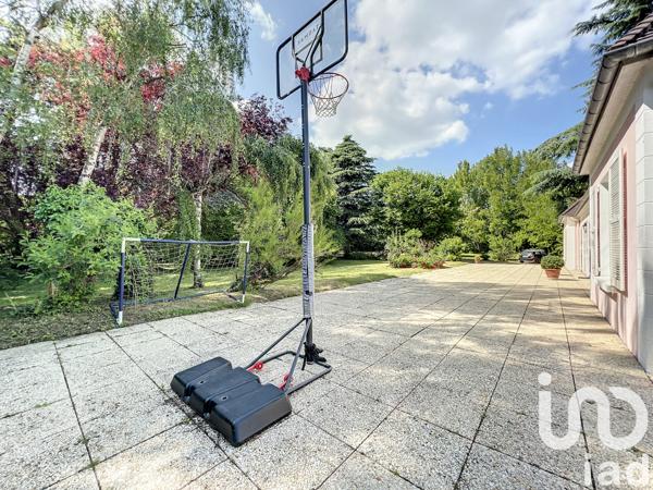 Maison à vendre 6 pièces 250 m² Brie-Comte-Robert