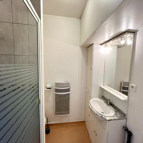 Immeuble
                                                                                                                                                
                                                                                                                                                
                                                                                                                                                
                                                    
                                                                                                                                                                                                                                                                                                                        500  m²                                                                                                                                                                                                         1 etage(s)