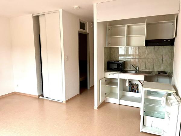 Immeuble
                                                                                                                                                
                                                                                                                                                
                                                                                                                                                
                                                    
                                                                                                                                                                                                                                                                                                                        500  m²                                                                                                                                                                                                         1 etage(s)