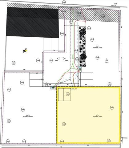 Terrain constructible plat, viabilisé, avec permis