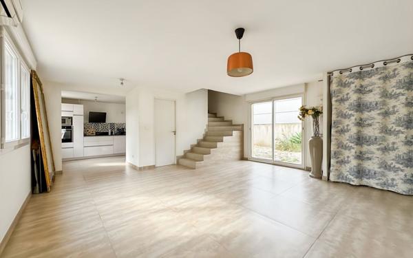 Appartement à vendre    4 pièces • 109 m2 Les Pennes-Mirabeau