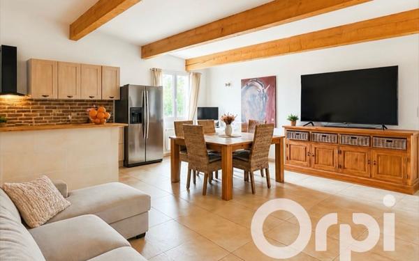 Maison à vendre    2 pièces • 75,51 m2 Aimargues