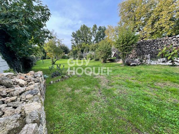 Charmante maison en pierre avec dépendances et grand jardin ? Meursac
