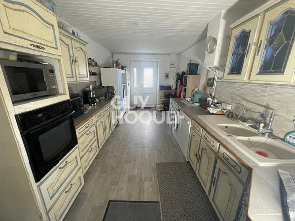 Charmante maison en pierre avec dépendances et grand jardin ? Meursac