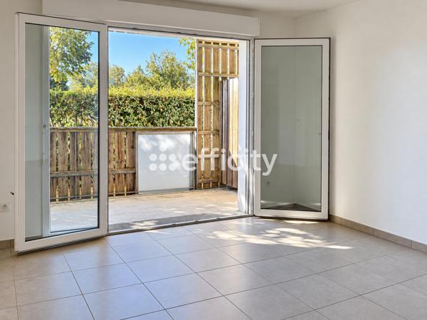 Appartement
         2 pièces
        - 43 m² Exclusivité 175 000 €*