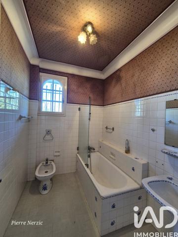 Maison à vendre 7 pièces 218,24 m² Quimper