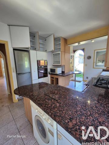 Maison à vendre 7 pièces 218,24 m² Quimper