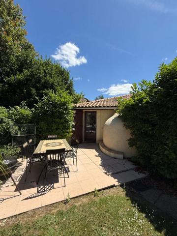 Maison Eugenie Les Bains 14 pièce(s) 300 m2