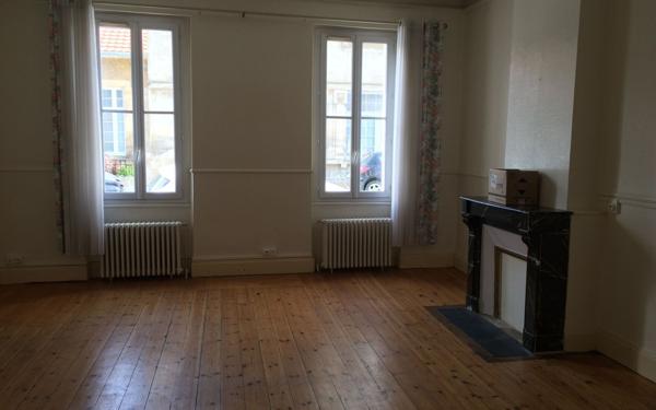 Appartement à vendre    2 pièces • 64,52 m2 Rochefort