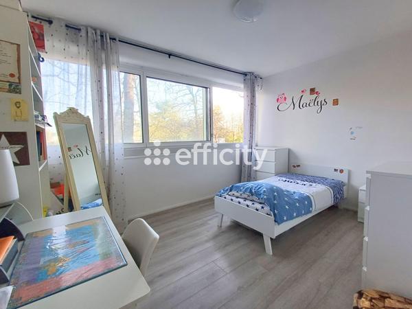 Appartement 5 pièces - 111 m² Exclusivité efficity