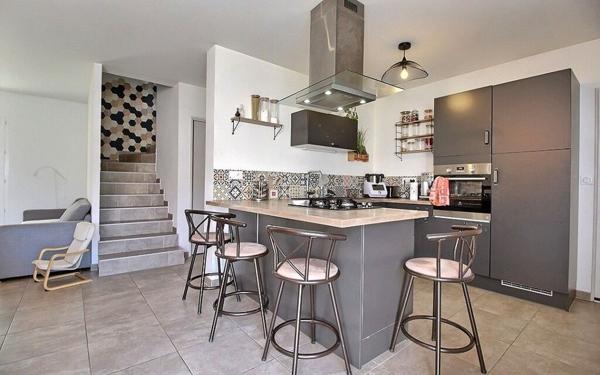 Maison à vendre    4 pièces •  Carpentras