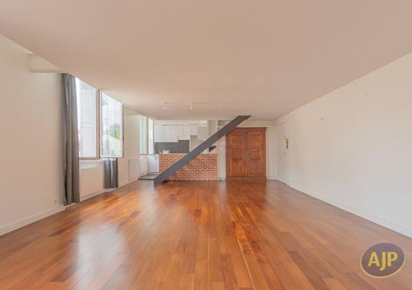 Appartement à vendre Bordeaux - 4 pièces, 81m² avec 3 chambre(s) à 335 000€ - AJP Immobilier Bordeaux Chartrons